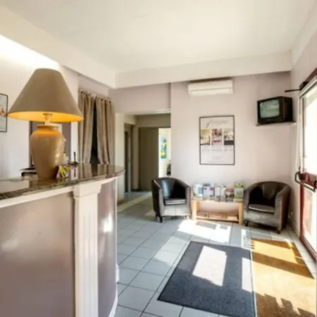 酒店 Le Bratoria, Anciennement Le Saint Vincent Vourles