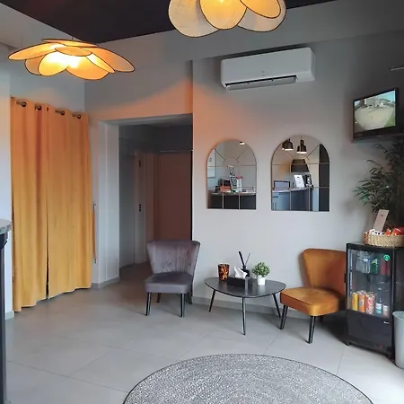 Hotel Le Bratoria, Anciennement Le Saint Vincent Vourles